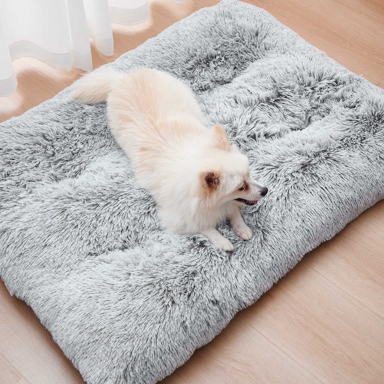 Ajexen Fluffy Dog Crate Pad – Plush Faux Fur Dog Bed, Calming Anti-Anxiety Cat & Dog Mat with Non-Slip Bottom, Washable Pet Crate Cushion